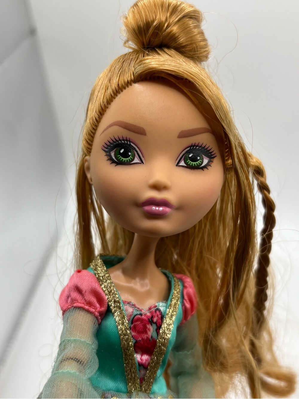Ever After High Ashlyn Ella First Chapter Doll 11”